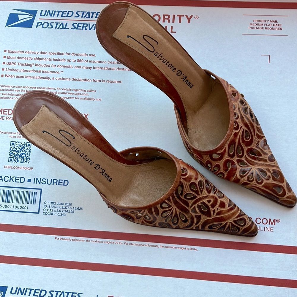Salvatore D’Anna • Pointed Tooled Leather Heels Size 7